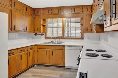 395 SW Cedar Lane SW, Conyers, GA 30094 - Photo 13