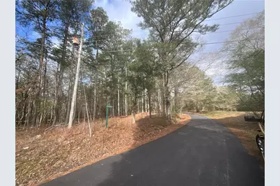 8615 Smith James Road, Snellville, GA 30039 - Photo 9