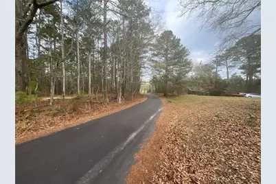 8615 Smith James Road, Snellville, GA 30039 - Photo 11