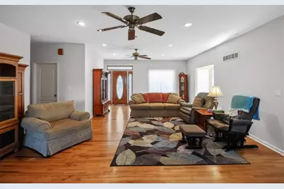 397 Sandhill Hickory Level Road, Carrollton, GA 30116 - Photo 3