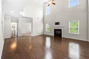 713 Owens Cir, Canton, GA 30115 - Photo 3