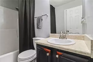 7666 Bowhead Ct, Fairburn, GA 30213 - Photo 17