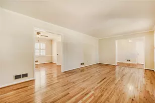 180 Jade Cove Cir, Roswell, GA 30075 - Photo 7