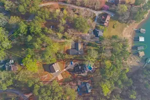 3240 Chimney Point Dr, Cumming, GA 30041 - Photo 3