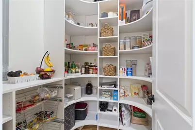 2090 Claude Street NW, Atlanta, GA 30318 - Photo 23