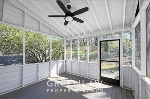 1944 Lyle Ave, College Park, GA 30337 - Photo 19