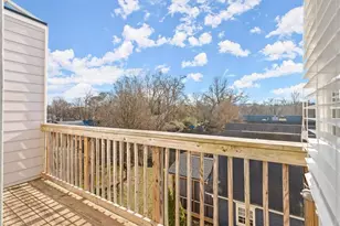 2017 Ocean Dr, Atlanta, GA 30318 - Photo 11