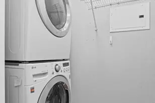 250 Pharr Rd NE, Atlanta, GA 30305 - Photo 27