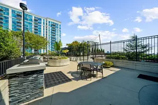 250 Pharr Rd NE, Atlanta, GA 30305 - Photo 33