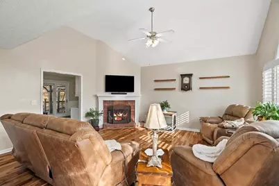 150 Kings Court SW, Calhoun, GA 30701 - Photo 5