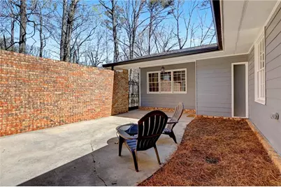 5213 Oxbow Road, Stone Mountain, GA 30087 - Photo 9