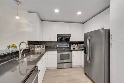860 Peachtree Street NE #2209, Atlanta, GA 30308 - Photo 5