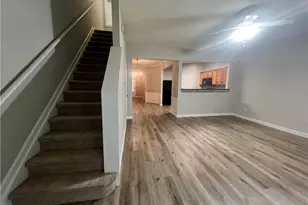 2176 Executive Dr, Duluth, GA 30096 - Photo 9