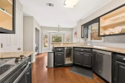 6405 Windsor Trace Dr, Peachtree Corners, GA 30092 - Photo 13