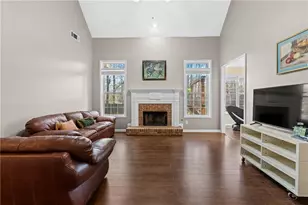 4409 Chatham View Dr, Buford, GA 30518 - Photo 11