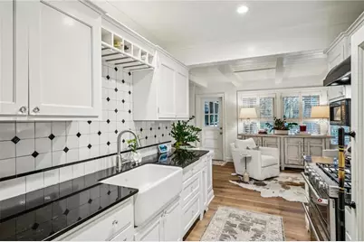 1892 Greystone Road NW, Atlanta, GA 30318 - Photo 15