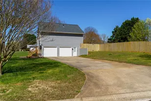 8015 Estee Dr, Cumming, GA 30028 - Photo 33