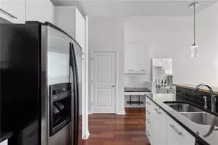 3324 Peachtree Rd NE, Atlanta, GA 30326 - Photo 9