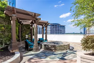 3324 Peachtree Rd NE, Atlanta, GA 30326 - Photo 33