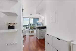 3324 Peachtree Rd NE, Atlanta, GA 30326 - Photo 3