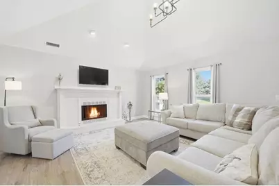 648 Dogwood Drive, Lawrenceville, GA 30046 - Photo 5