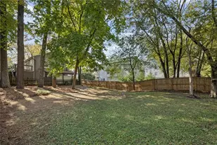 1720 Marvin St NW, Atlanta, GA 30318 - Photo 17