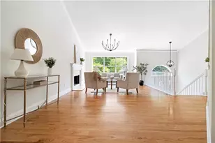 870 Long Branch Cir, Sugar Hill, GA 30518 - Photo 3