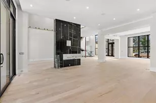 124 Woodlawn Dr NE, Marietta, GA 30067 - Photo 9