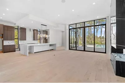 124 Woodlawn Drive NE, Marietta, GA 30067 - Photo 11