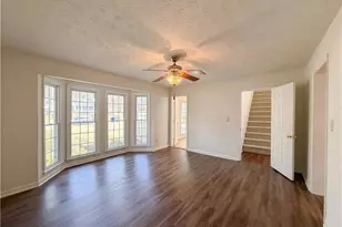 460 Hillsdale Dr, Fayetteville, GA 30214 - Photo 17