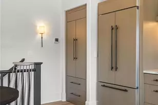 2053 Manchester St NE, Atlanta, GA 30324 - Photo 9