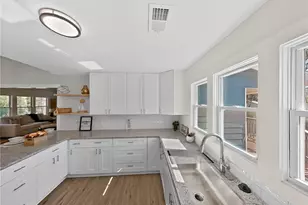 1916 Spencer Oaks Ln, Lithonia, GA 30058 - Photo 13