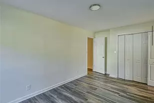 24 E Main St, Gainesville, GA 30501 - Photo 7