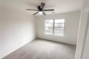 3172 Broadleaf Trail, Fairburn, GA 30213 - Photo 13