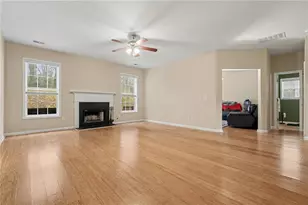 1147 Silvergate Ln S, Mableton, GA 30126 - Photo 5