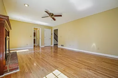 4241 Glenforest Way NE, Roswell, GA 30075 - Photo 13