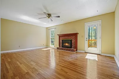 4241 Glenforest Way NE, Roswell, GA 30075 - Photo 11