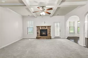 3777 Shady Maple Dr, Lithonia, GA 30038 - Photo 9