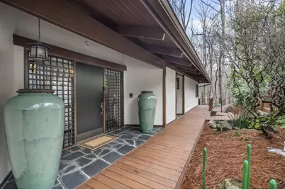 130 Huntcliff Point NE, Sandy Springs, GA 30350 - Photo 7