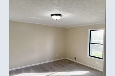 136 Creekview Drive, Woodstock, GA 30188 - Photo 5