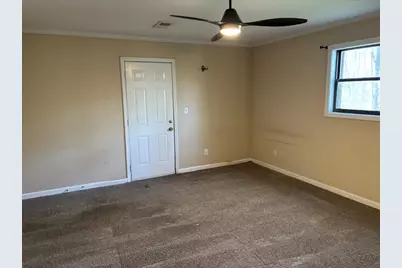 136 Creekview Drive, Woodstock, GA 30188 - Photo 7