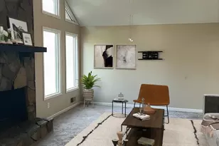 136 Creekview Dr, Woodstock, GA 30188 - Photo 3