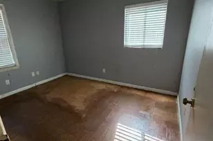 514 Clara Dr, Riverdale, GA 30274 - Photo 3