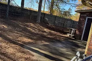 1152 Pinedale Cir NW, Conyers, GA 30012 - Photo 17