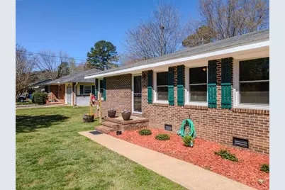 324 E Broad Street E, Winder, GA 30680 - Photo 7