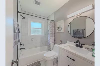 324 E Broad Street E, Winder, GA 30680 - Photo 3