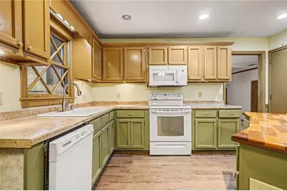 1590 Colonial South Drive SW, Conyers, GA 30094 - Photo 9