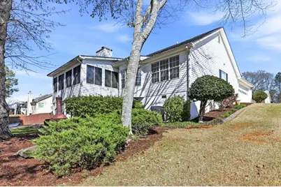 5551 Chestnut Creek Lane, Flowery Branch, GA 30542 - Photo 11