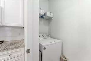 901 Abernathy Rd NE, Atlanta, GA 30328 - Photo 11