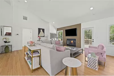 5905 Greenbrier Road, Atlanta, GA 30328 - Photo 7